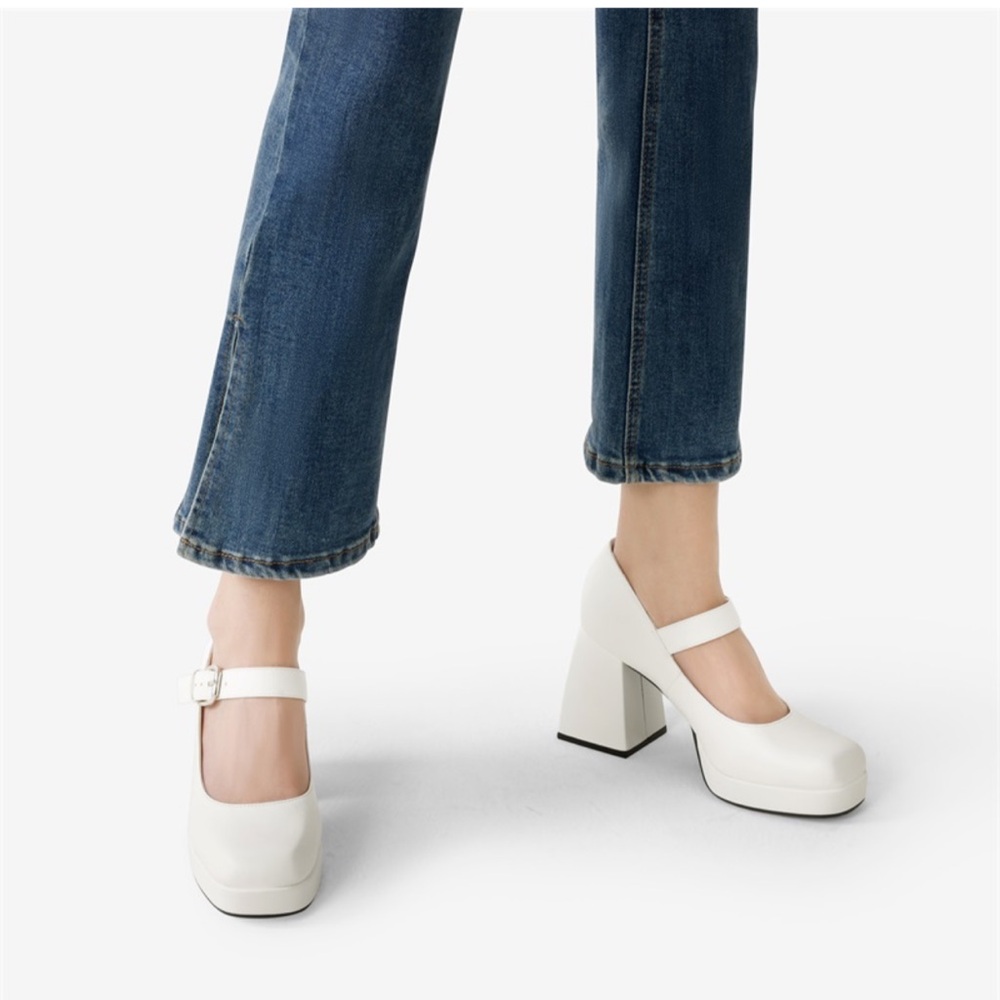 Dream Pairs Retro White Mary Jane Chunky Platform Flared Block Heels w/ Strap